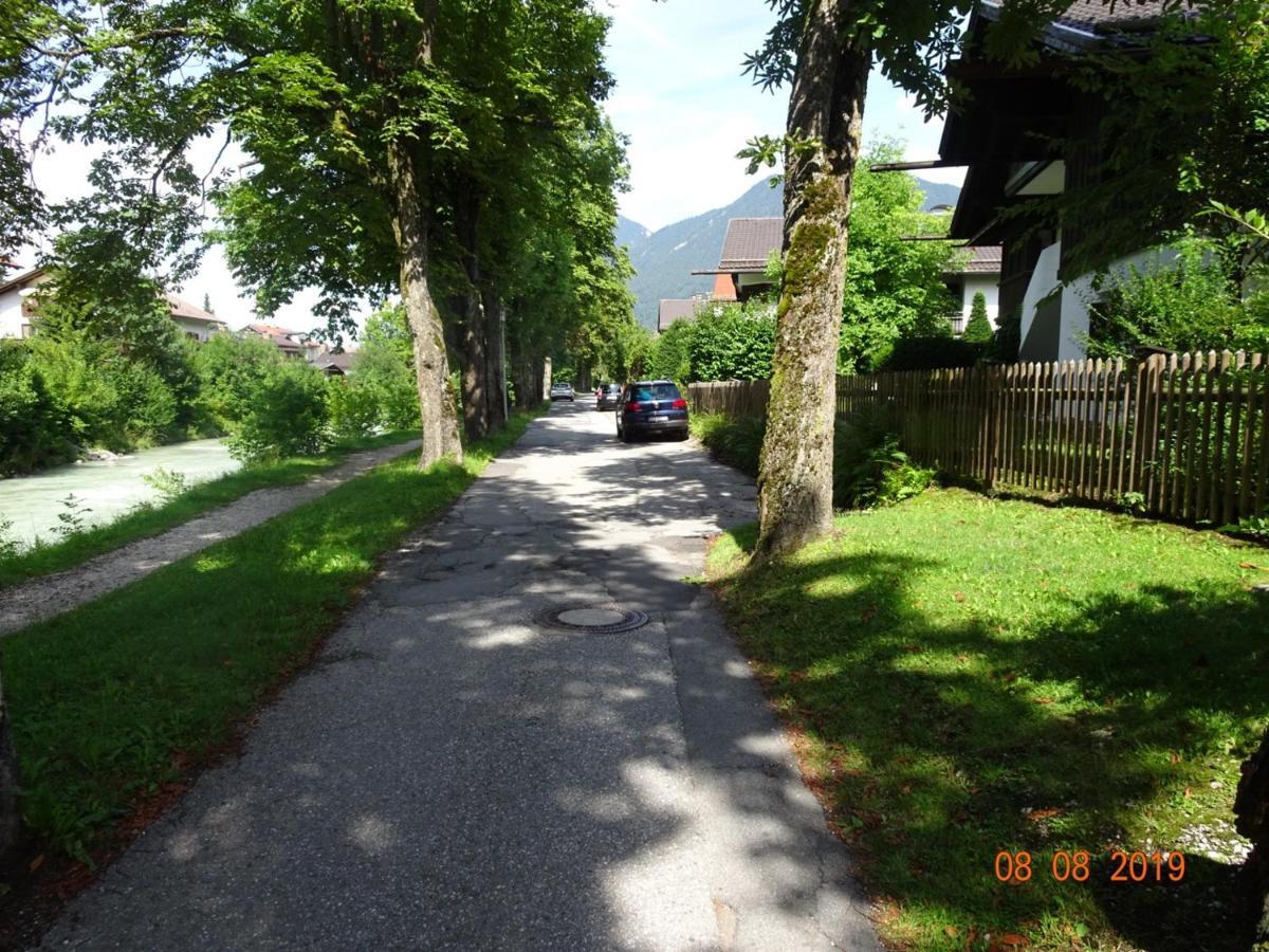 Huge And Calm Apartment In Central Garmisch Екстериор снимка